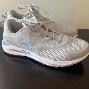 Under Armour Men’s size 10